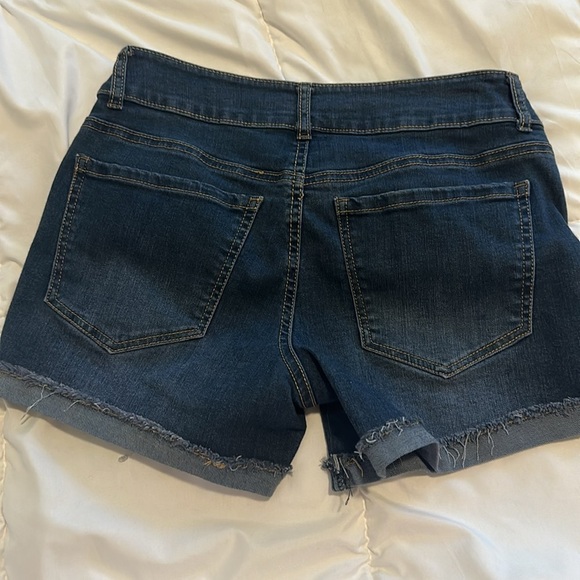 Jean shorts - Picture 2 of 3